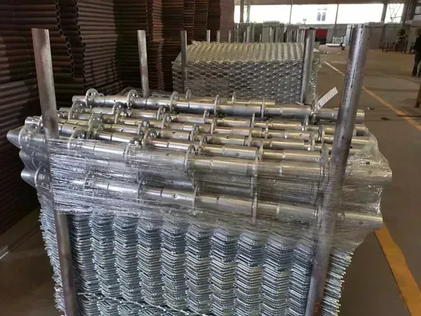 Ringlock Base Collar packaging — palletized shipment