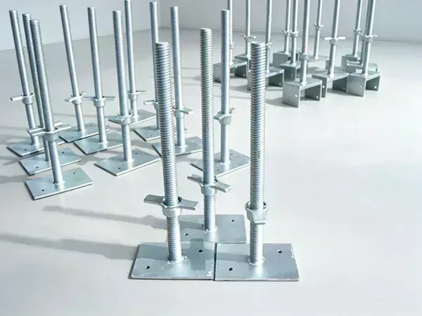 Scaffold Base Jack Cric de Base d’Échafaudage - Vérin à Vis Galvanisé Réglable SBJ24